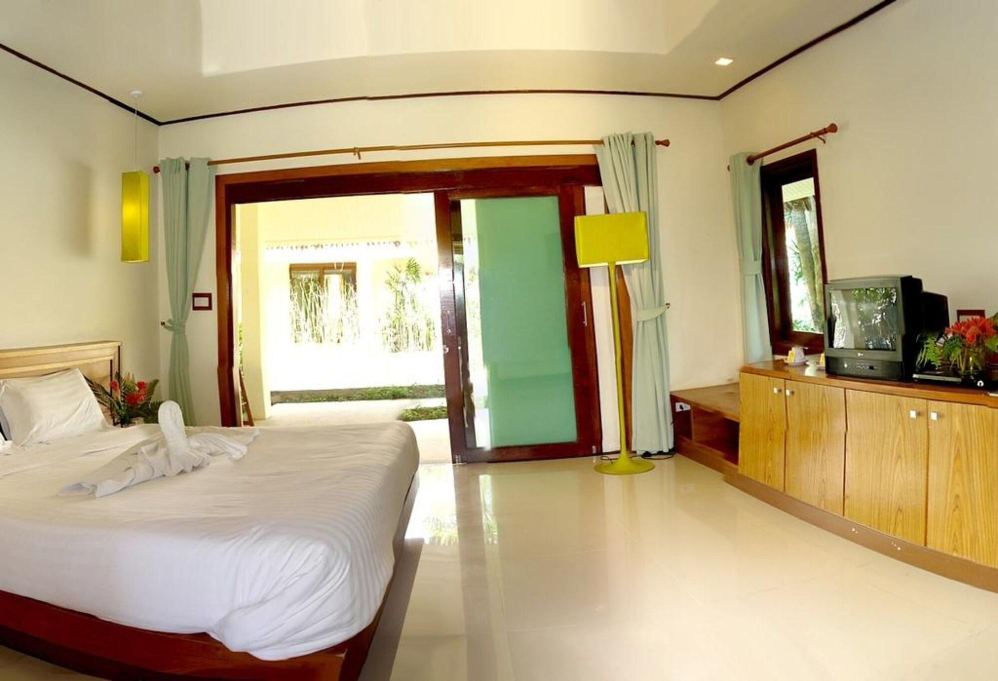 Nantra De Deluxe Hotel Hatjau-part Kültér fotó
