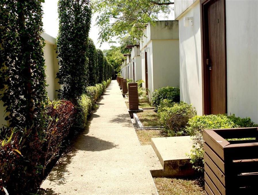 Nantra De Deluxe Hotel Hatjau-part Kültér fotó
